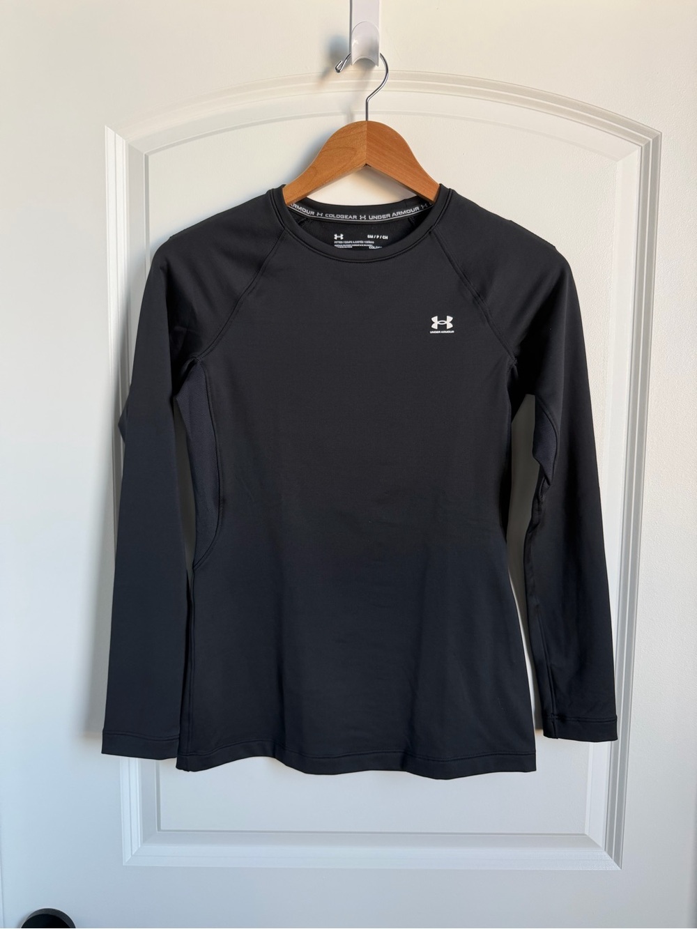 Under Armour Women’s Black Cold Gear Fitted Baselayer Top